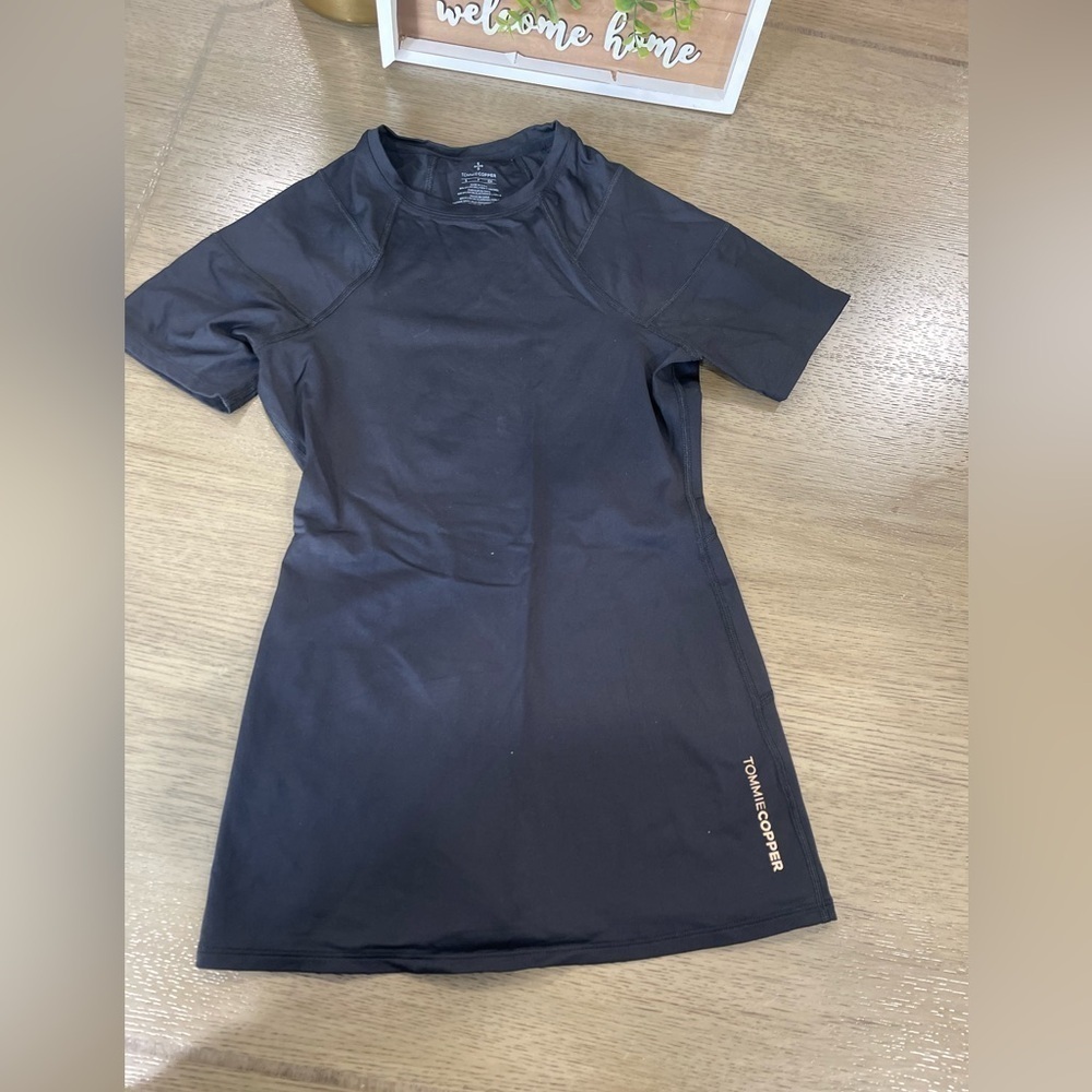 Tommie Copper Women's Pro-Grade Short Sleeve Shoulder Support Shirt Size S